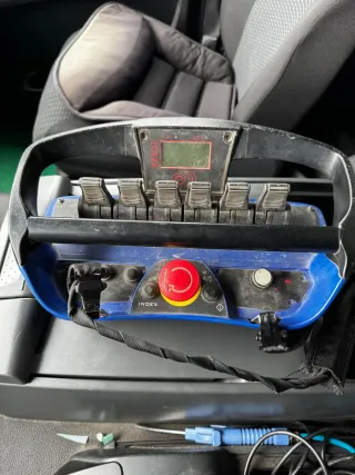 Camión grúa Man 18t 2 ejes