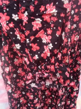 ZARA DE FLORES S-M/CORTEFIEL ESTAMPADO XL:1X1,5€