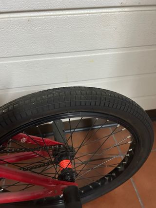 Bicicleta BMX Roja