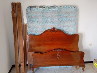 Cama antigua 180x135 de madera con armario