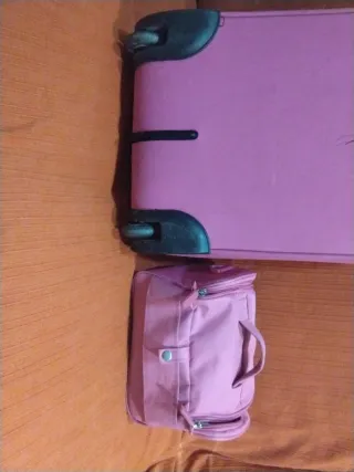 Maleta rígida rosa