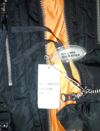 Parka Negra Mujer con Capucha Forrada