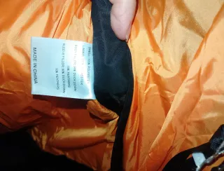 Parka Negra Mujer con Capucha Forrada