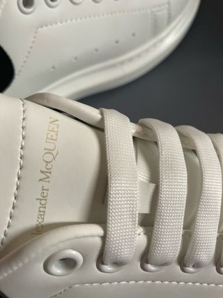 Alexander McQueen Zapatillas Blancas y Negras