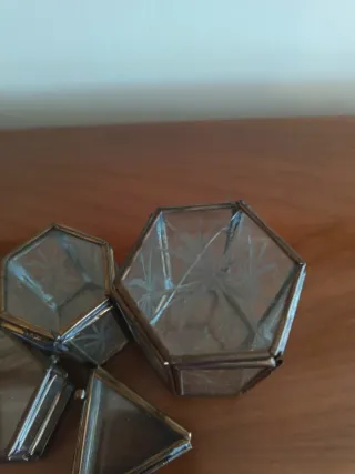 Set di 3 piccole scatole in vetro e metallo