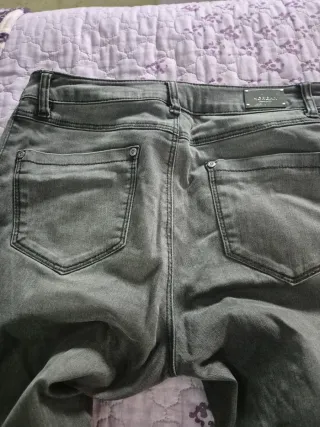 Pantalón vaquero gris Morgan