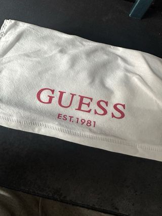 Cartera Guess Negra
