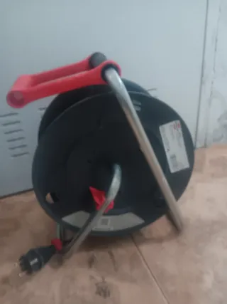 Alargador 50m Brennenstuhl IP44 Rulo 3 tomas