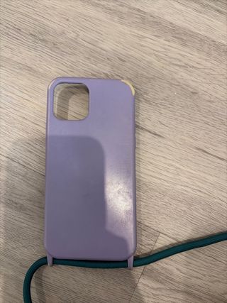 Funda iPhone 12 Morada