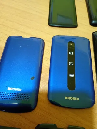 LOTTO DI 11 SCOCCHE ORIGINALI PER TELEFONI BRONDI