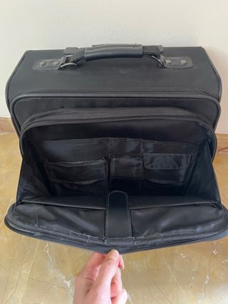 Maletín de viaje negro