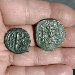 2 Monete bizantine. Giustiniano I ( 527-565 d.C. )