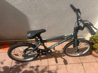 Bicicleta infantil BMX gris