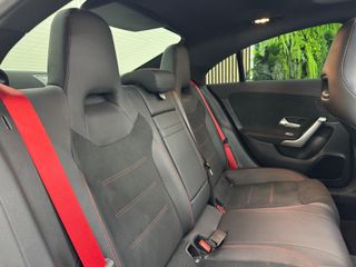 Mercedes-Benz CLA 35 AMG