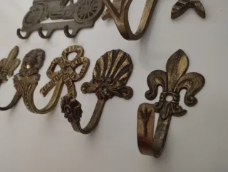 Lote perchas de bronce