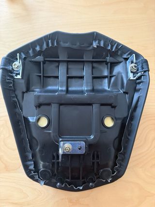 Sellino passeggero Yamaha FZ1 2006-2015 – NUOVO