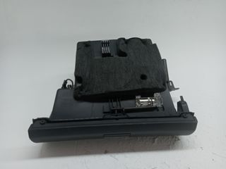 GUANTERA MERCEDES-BENZ CLASE A (W169)