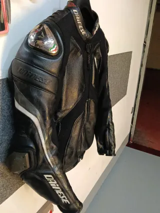 !!Chaqueta Dainese Moto Deportiva Negra talla 50 !