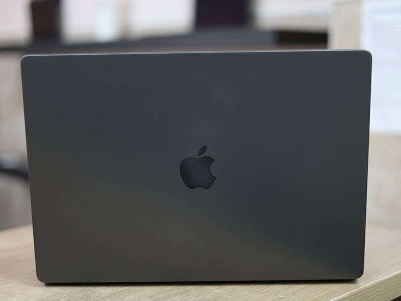 MacBook Pro 16" M4 Max 2024 afbeelding 10
