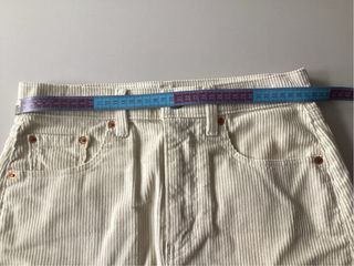 Falda Levi's de pana beige