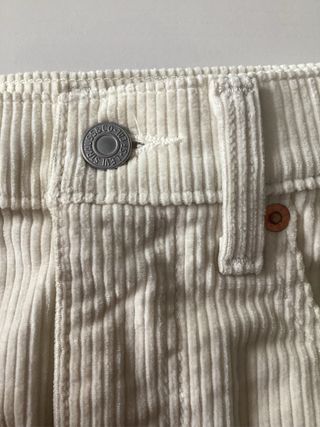 Falda Levi's de pana beige