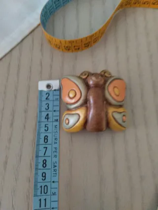 Farfalla Thun multicolore in ceramica