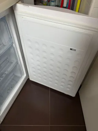 Congelador vertical blanco