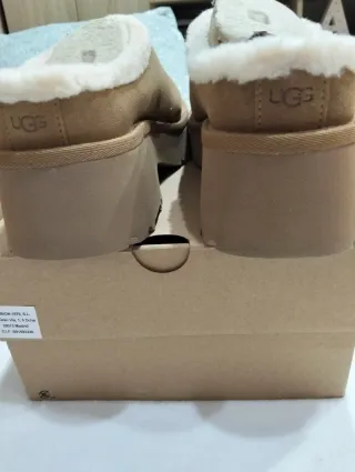 Zuecos UGG Marrones