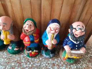 Enanitos de jardín de piedra