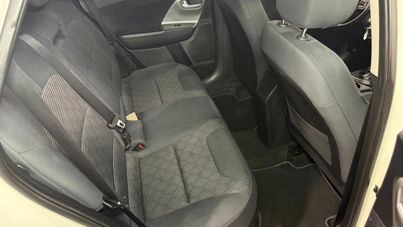 Kia Niro 2018, foto 15