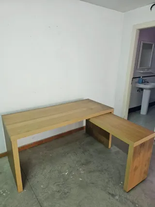Escritorio IKEA MALM extensible