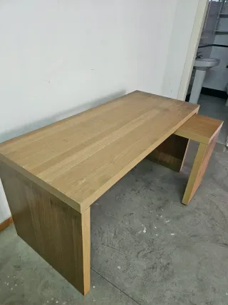 Escritorio IKEA MALM extensible