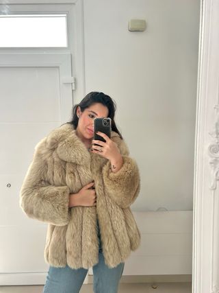 Abrigo de pelo beige/crema