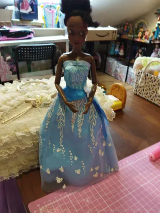 Muñeca Tiana Vestido Azul