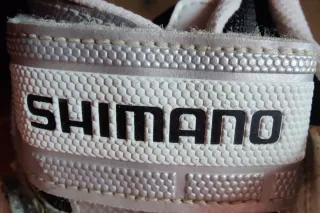 SHIMANO Zapatillas y Pedales