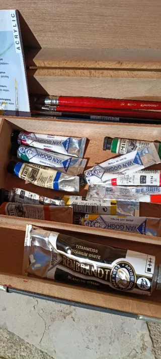 Maletín de Pintura con Caballete y Pinturas