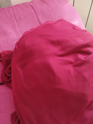 Sofá rosa + 2 fundas urge mudanza