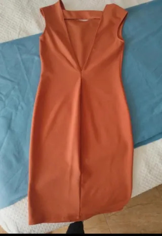 Vestido Zara espalda descubierta color teja