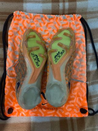 Botas de fútbol Nike gama alta