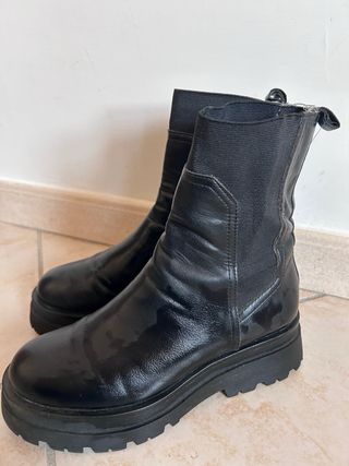 Anfibi Stradivarius neri donna