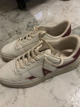 Zapatillas Alvaro Moreno Blancas y Rojas