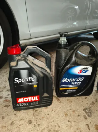 Aceite Motor Motul, Repsol y Ravenol.