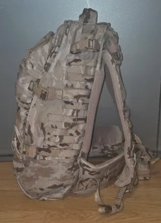 Mochila Altus 50L Pixelada Arida - Modelo Nuevo