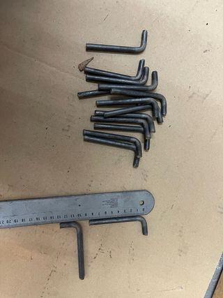 Lote de varillas en forma de gancho