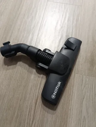 Aspirador Nilfisk con bolsa de papel