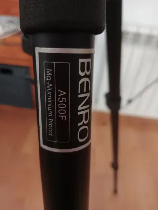 Trípode aluminio Berno a  500 F.