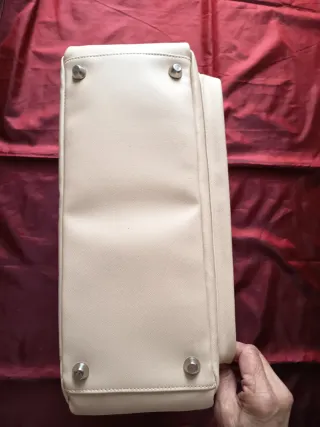 Bolso de viaje beige claro