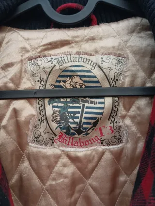 Cazadora Billabong estilo bomber