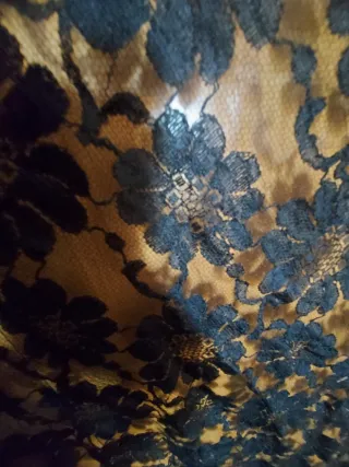 Mantilla negra + Peineta de carey – Nuevo – 60 €