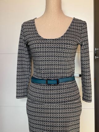 Lote económico 2 vestidos + 1 conjunto falda